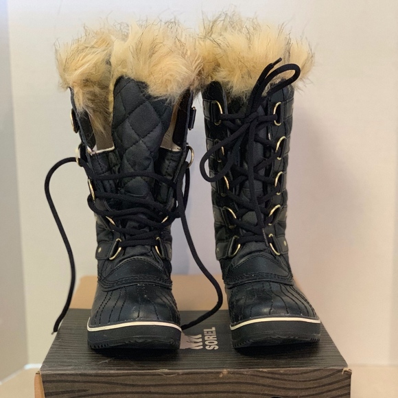 Sorel Shoes - Sorel Waterproof Tofino Boot